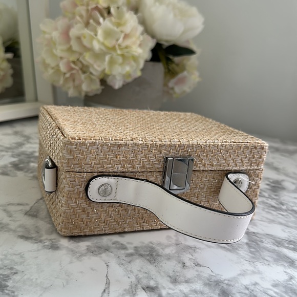 Square Box Handbag - Picture 2 of 5